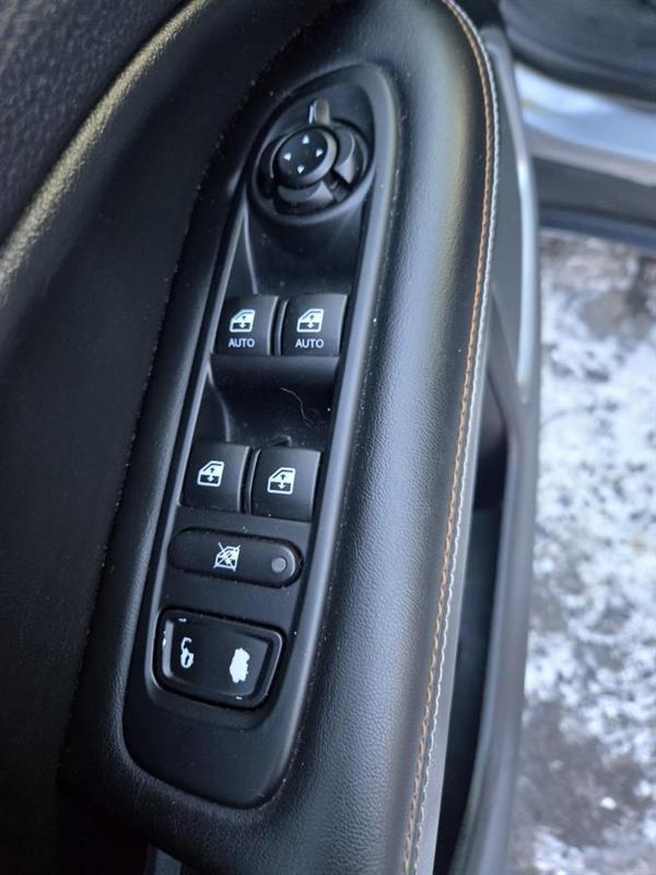 2018 Jeep Compass - Image 17