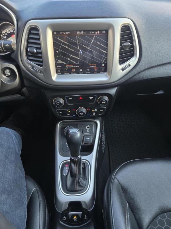 2018 Jeep Compass - Image 21