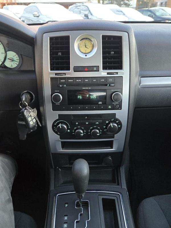 chrysler 300 2010 - 19