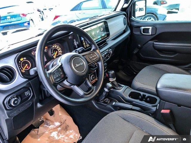 jeep Wrangler 2024 - 12