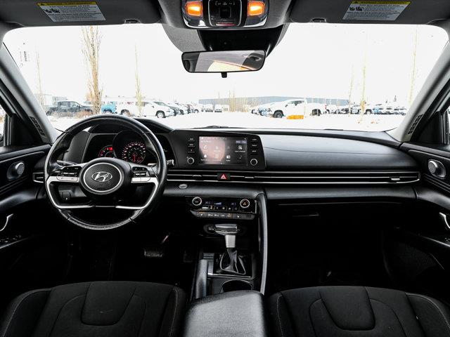 hyundai Elantra 2022 - 30