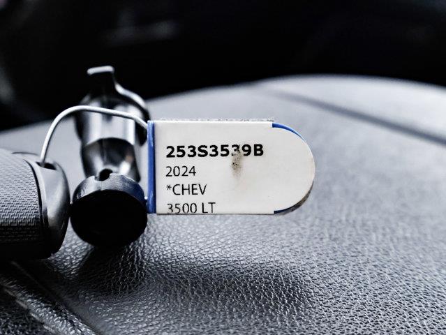 chevrolet Silverado 3500HD 2024 - 32