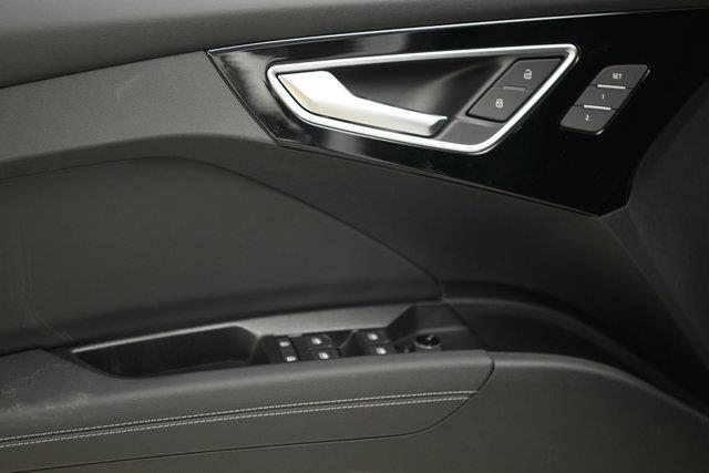 audi Q4 e-tron 2025 - 12