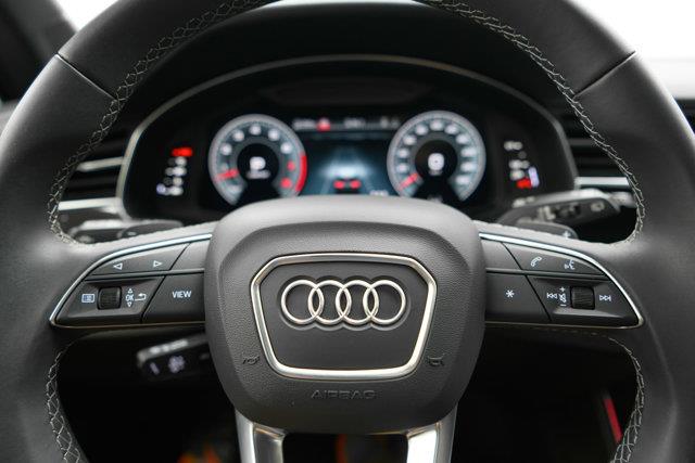 Audi Q7 22