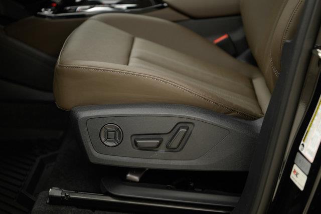 audi Q6 e-tron 2025 - 12