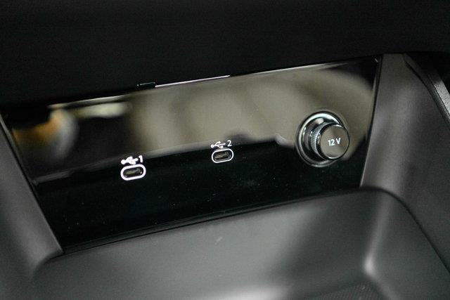 audi Q6 e-tron 2025 - 17