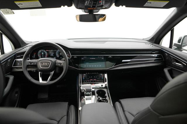 Audi Q7 31