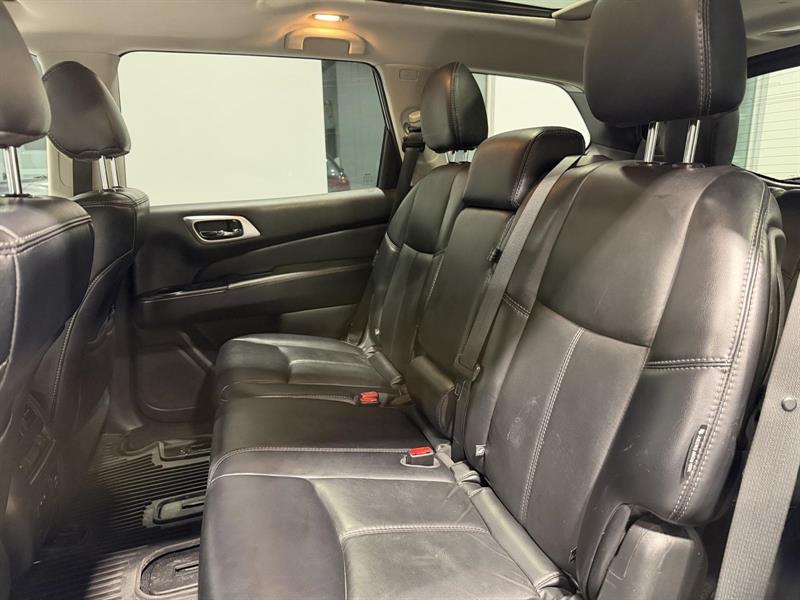 nissan Pathfinder 2019 - 9