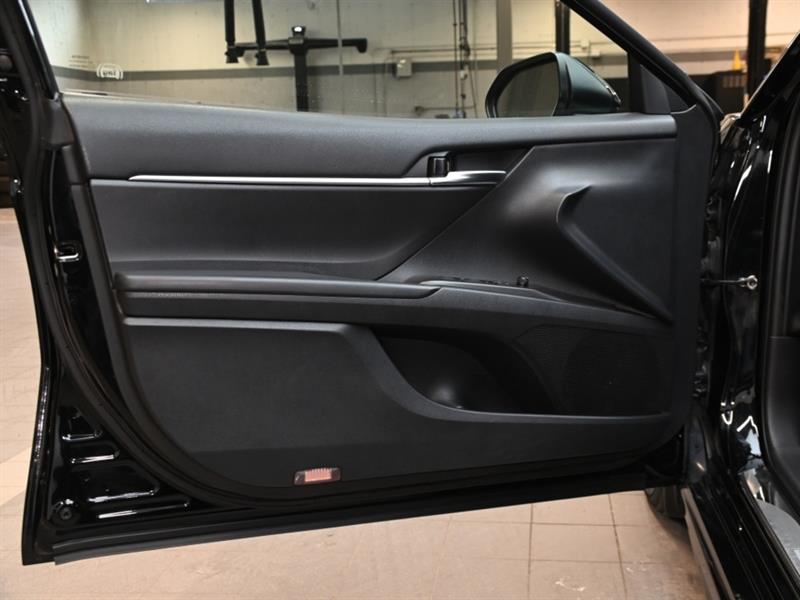 toyota Camry 2021 - 8