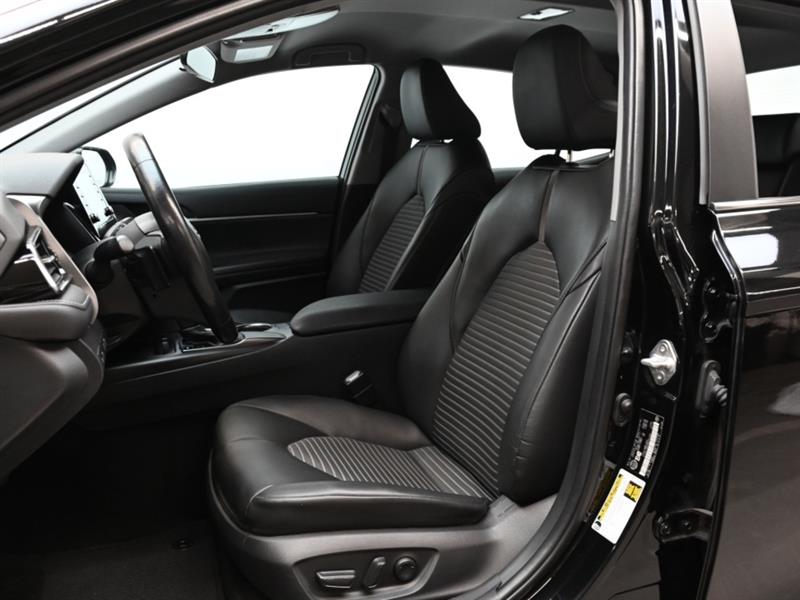 toyota Camry 2021 - 13