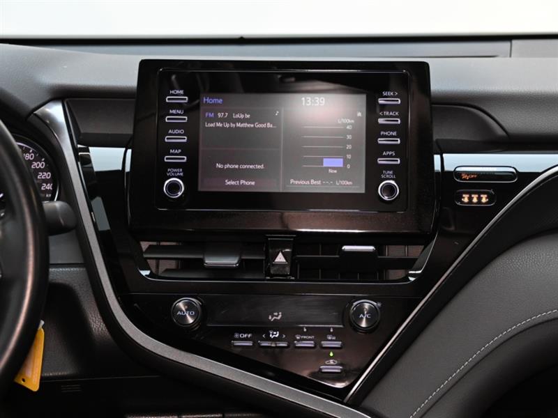 toyota Camry 2021 - 19