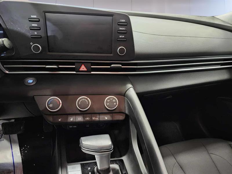 hyundai Elantra 2022 - 10