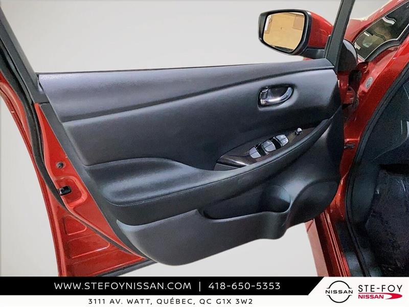 nissan LEAF 2020 - 11