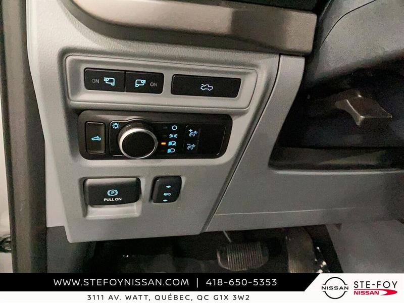 ford F-150 Lightning 2024 - 16