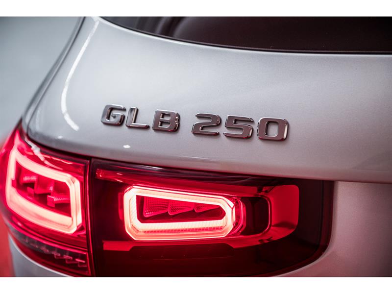 mercedes-benz GLB250 2022 - 8