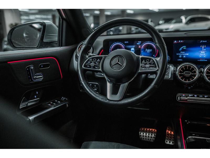 mercedes-benz GLB250 2022 - 25