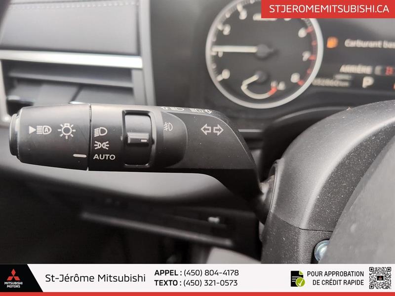 mitsubishi Outlander 2023 - 16