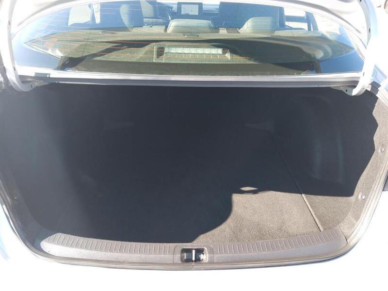 toyota Corolla Hybrid 2023 - 12