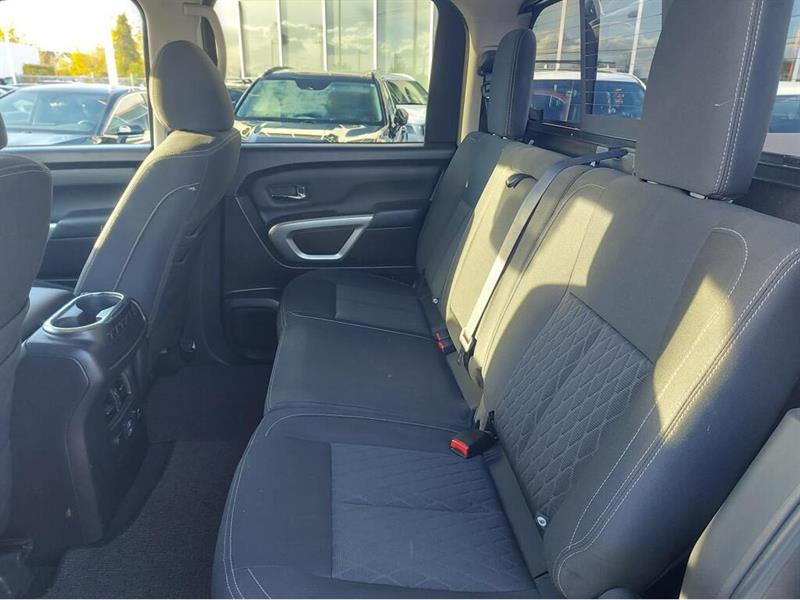 nissan Titan 2019 - 12