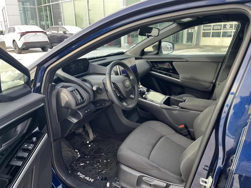 toyota bZ4X 2024 - 11