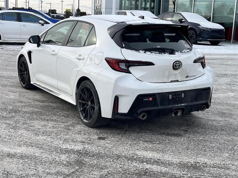 toyota GR Corolla 2024 - 7