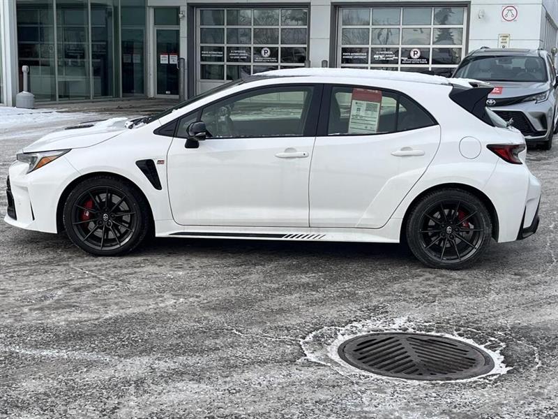 toyota GR Corolla 2024 - 8