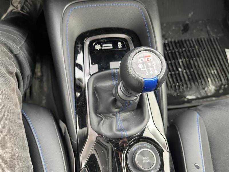 toyota GR Corolla 2024 - 19