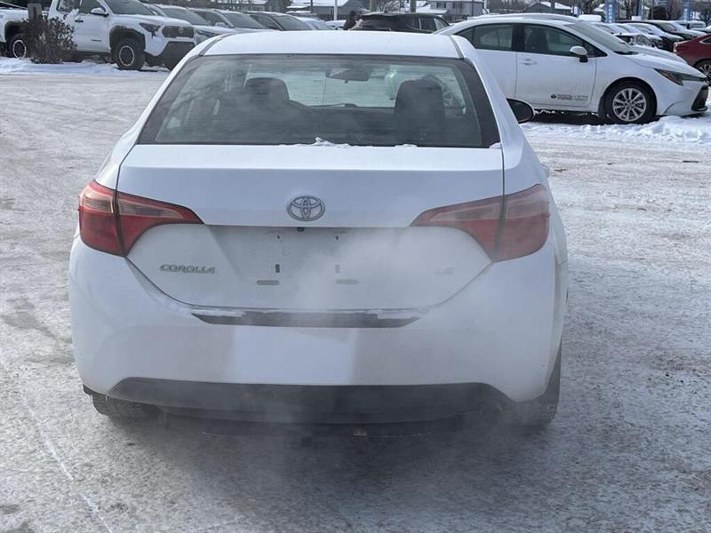 toyota Corolla 2017 - 6