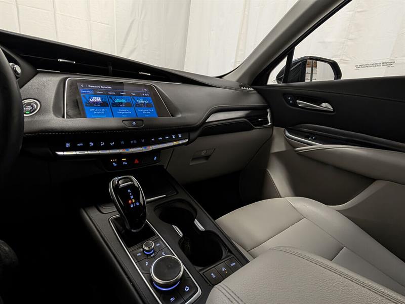 cadillac XT4 2022 - 13