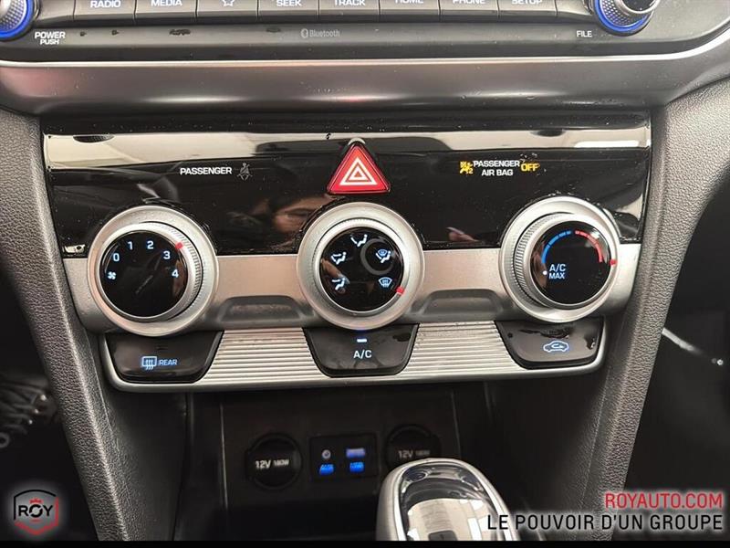 hyundai Elantra 2020 - 16