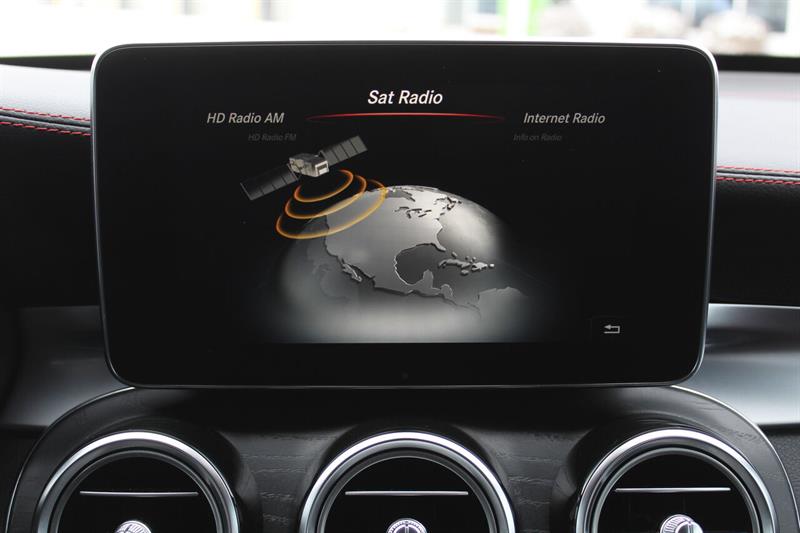 mercedes-benz GLC 2019 - 26