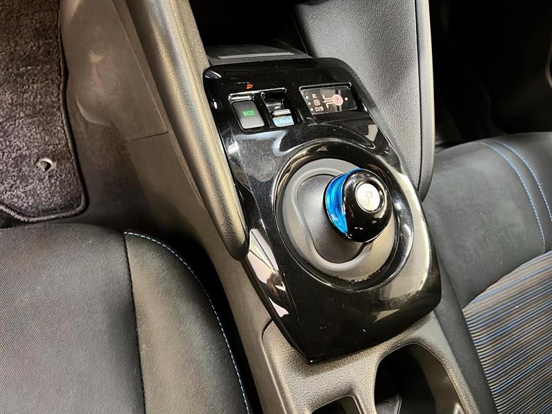 nissan LEAF 2023 - 13