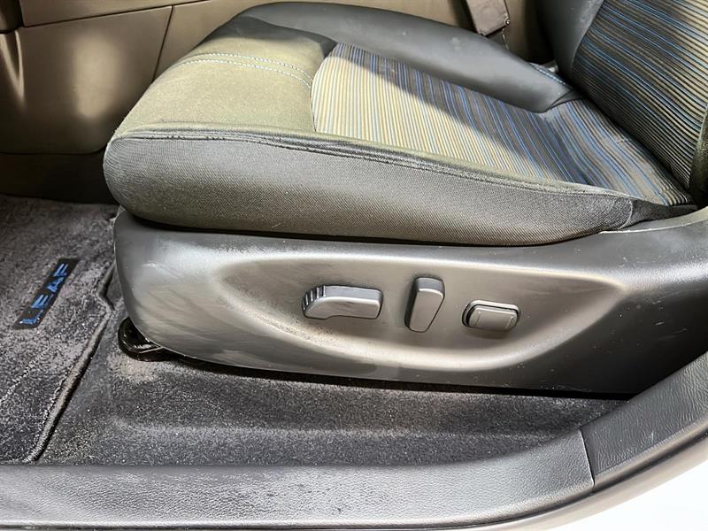 nissan LEAF 2023 - 24