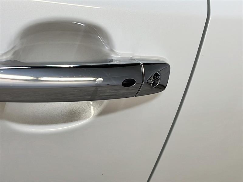 nissan LEAF 2023 - 25