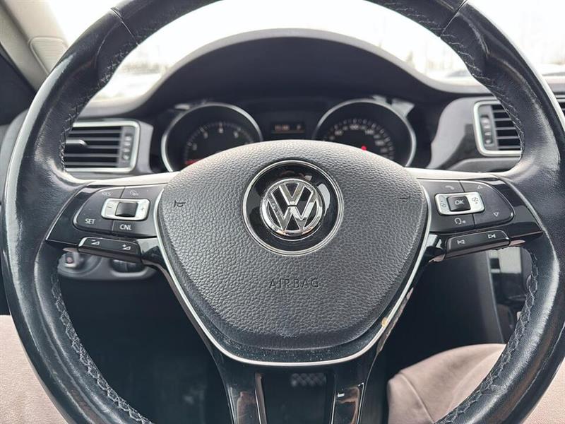 volkswagen Jetta 2017 - 9