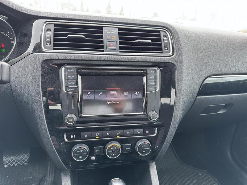 volkswagen Jetta 2017 - 10