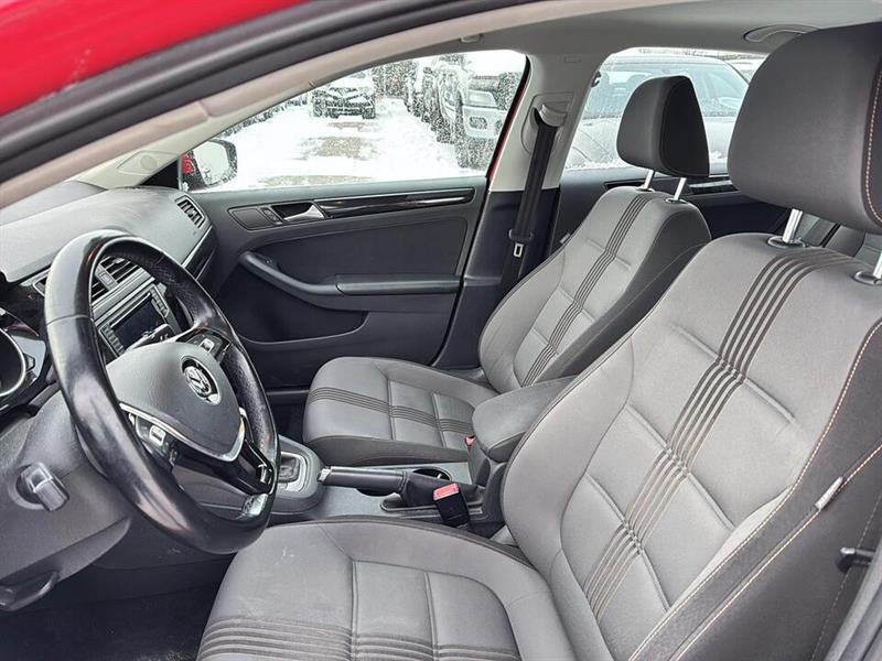 volkswagen Jetta 2017 - 13