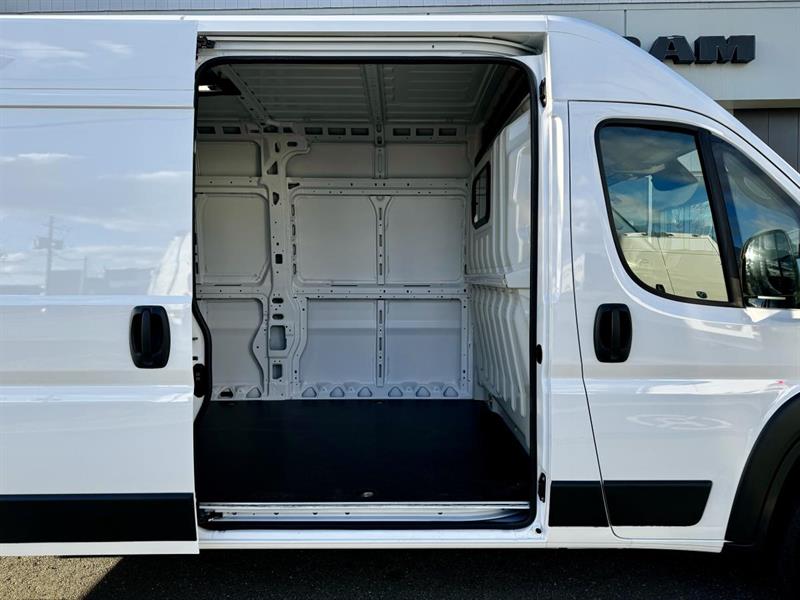 ram ProMaster 3500 2025 - 17