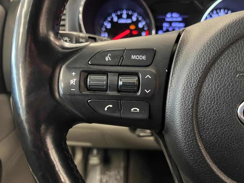 kia Sedona 2020 - 23