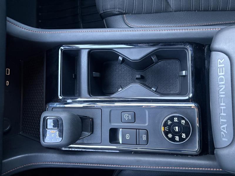 nissan Pathfinder 2023 - 26