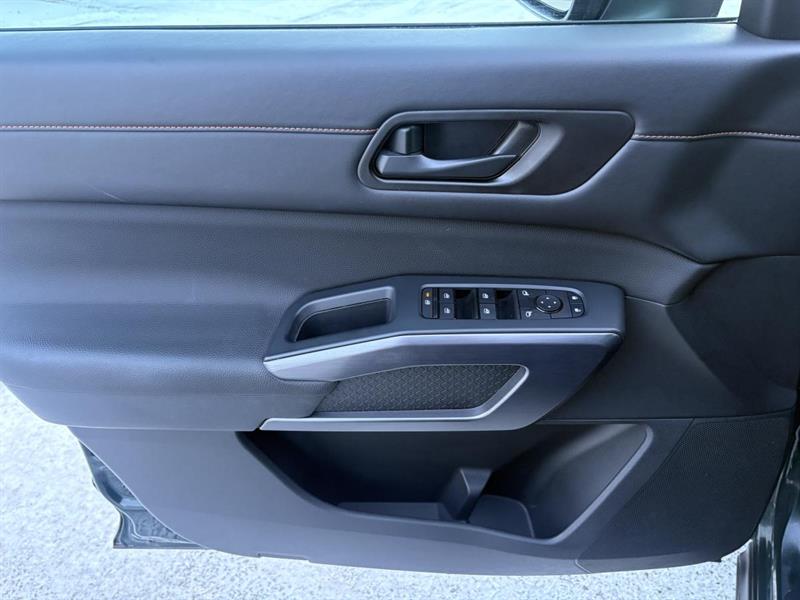 nissan Pathfinder 2023 - 29