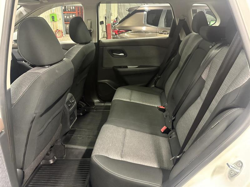 nissan Rogue 2021 - 12