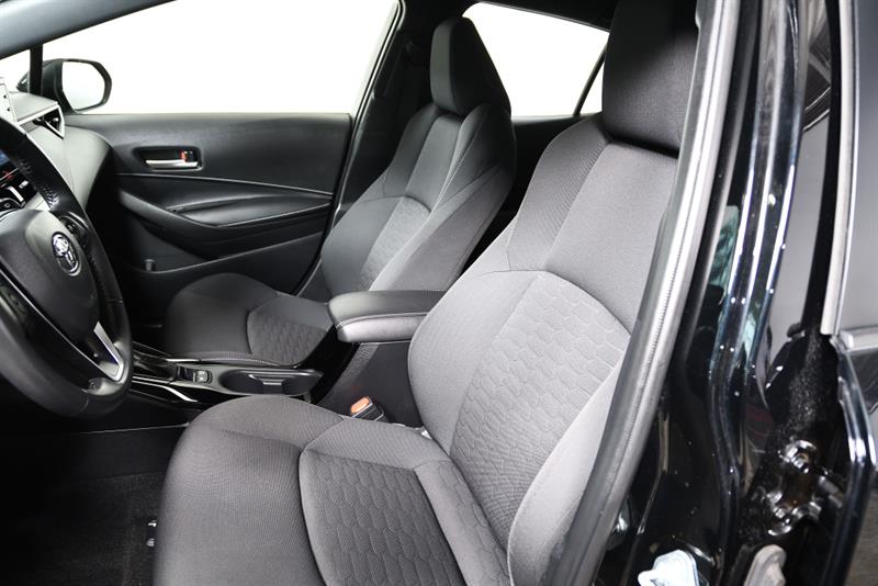 toyota Corolla Hatchback 2022 - 16