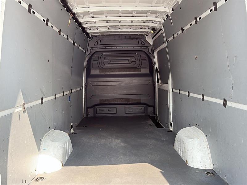 mercedes-benz Sprinter 2022 - 27