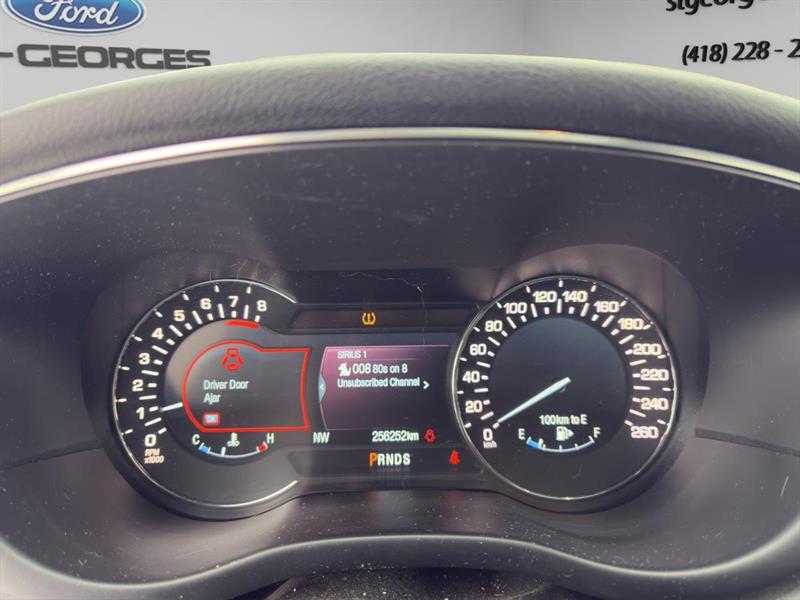 lincoln MKC 2017 - 11