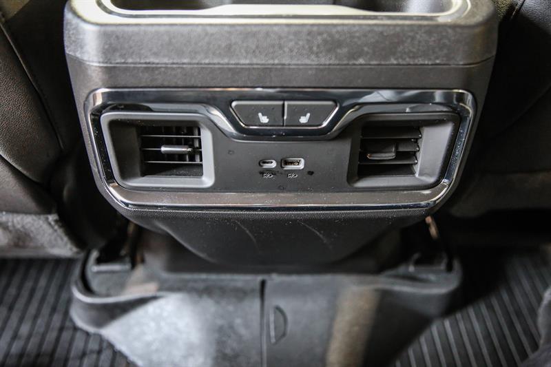 chevrolet Silverado 1500 2024 - 28