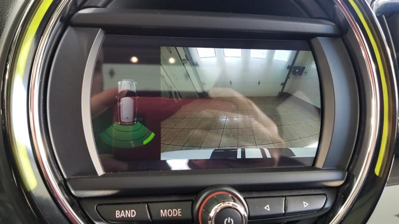 MINI Cooper Countryman 16