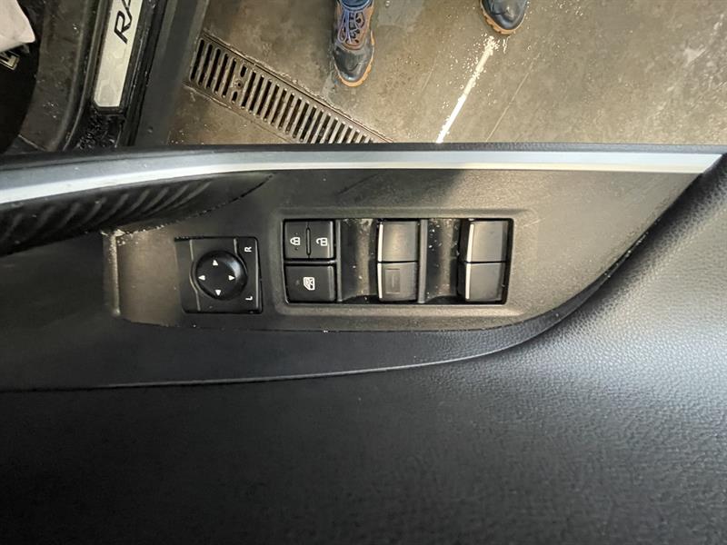 toyota RAV4 2019 - 8