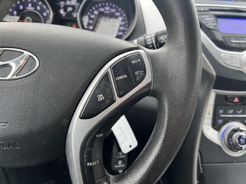 hyundai Elantra 2012 - 17