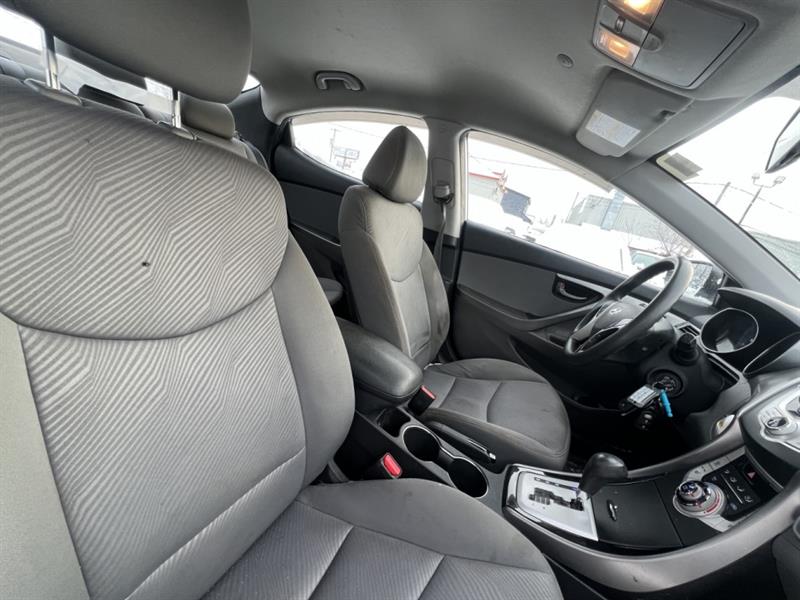 hyundai Elantra 2012 - 23